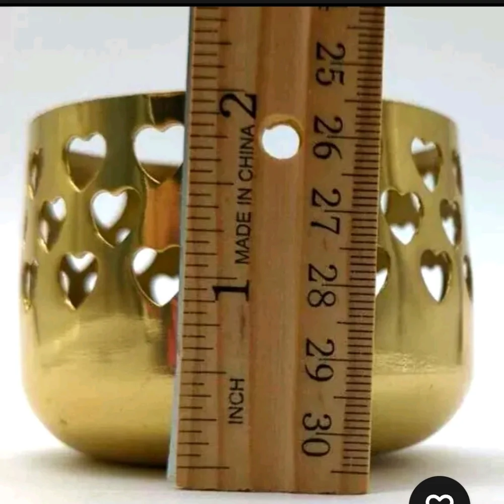 brass candle holder cut out